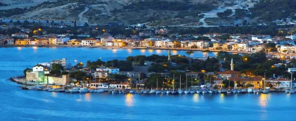 The best tourist places in Izmir, Izmir includes many tourist and entertainment destinations. Here is a guide to the best destinations