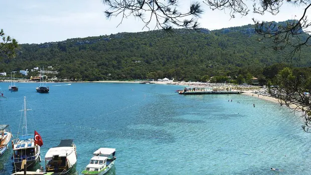 Where is Kemer located?