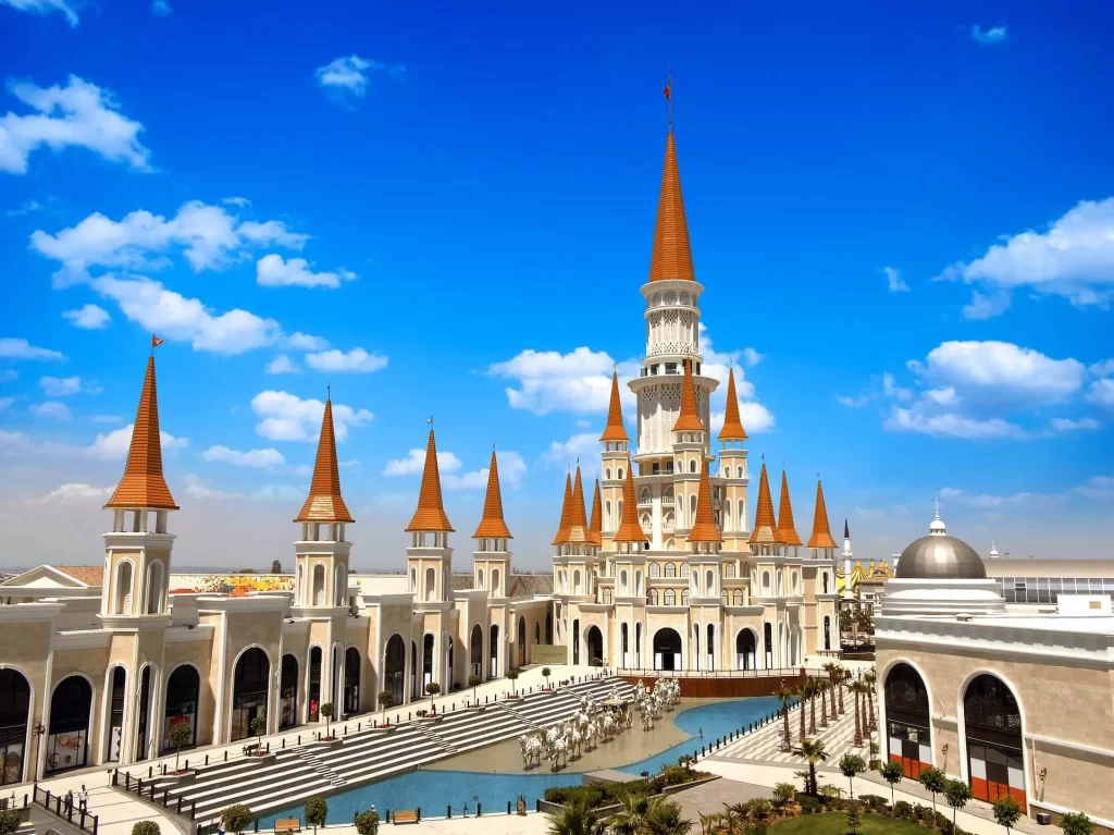 The best tourist resorts in Antalya, Land of Legends Resort